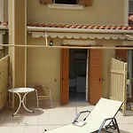 Daire Epi Lourdata (Kefalonia)